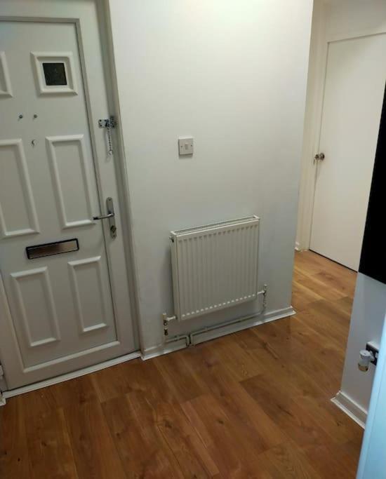 Impeccable 2-Bed House Apartamento Londres Exterior foto