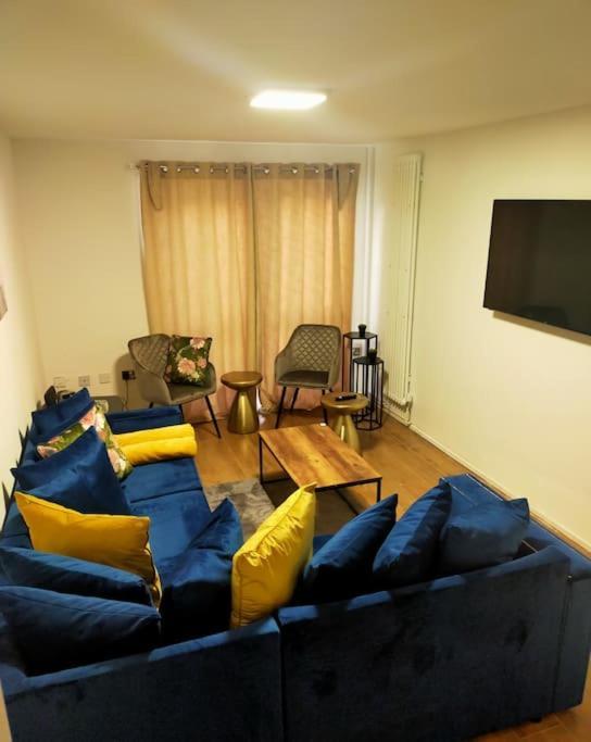 Impeccable 2-Bed House Apartamento Londres Exterior foto