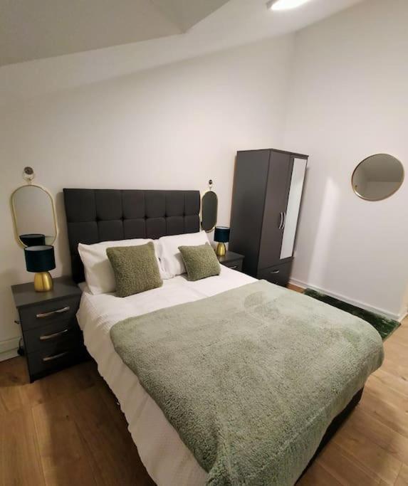 Impeccable 2-Bed House Apartamento Londres Exterior foto